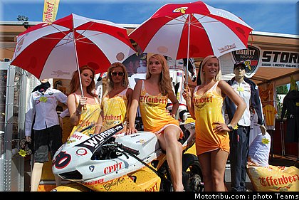 sbk_pitbabes_12_san_marin_misano_2011.jpg