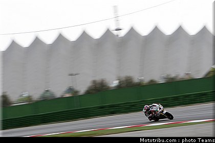 sbk_rea_08_san_marin_misano_2011.jpg