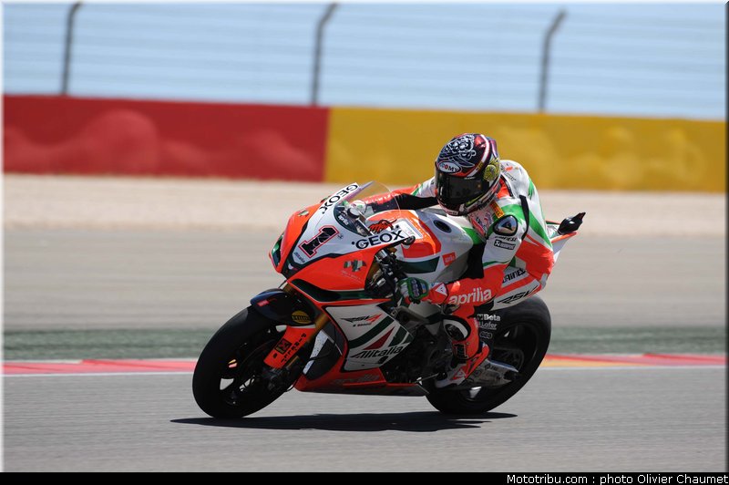 sbk_biaggi_02_espagne_aragon_2011