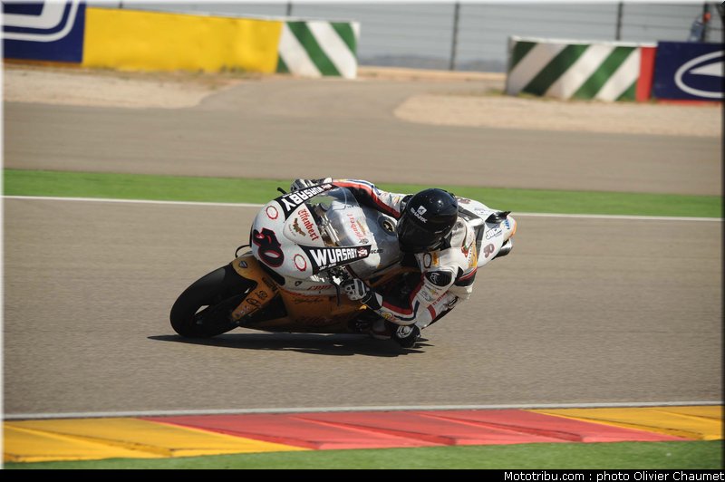 sbk_guintoli_3_espagne_aragon_2011