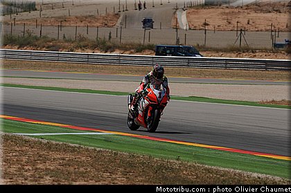 sbk_biaggi_04_espagne_aragon_2011.jpg