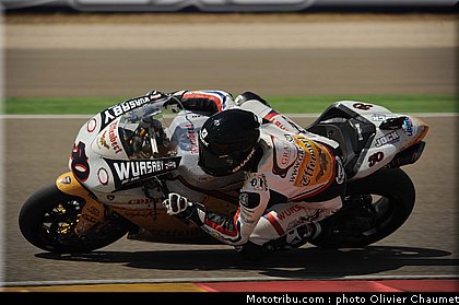 sbk_guintoli_5_espagne_aragon_2011.jpg