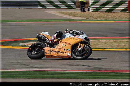 sbk_guintoli_6_espagne_aragon_2011.jpg
