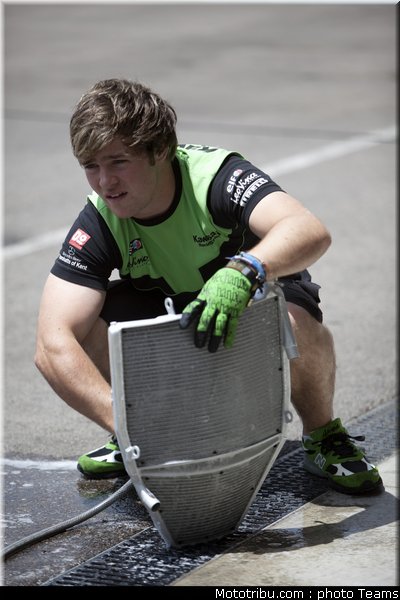 sbk_kawasaki_5_espagne_aragon_2011
