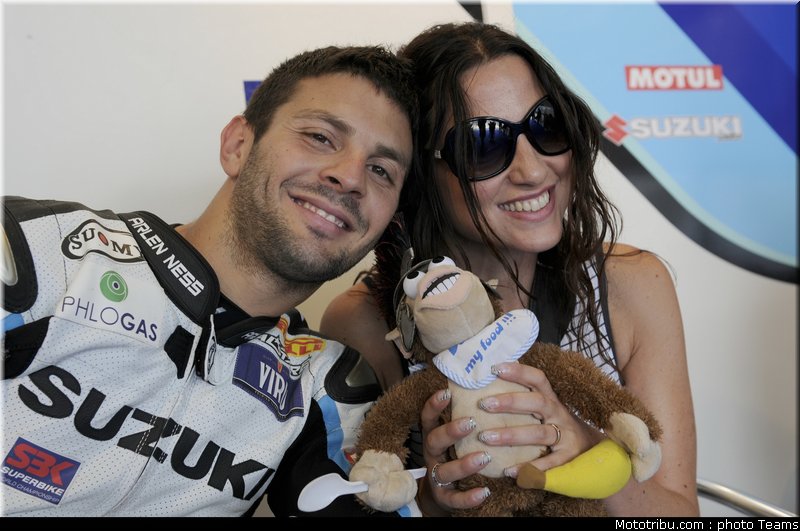 sbk_pitbabes_04_espagne_aragon_2011