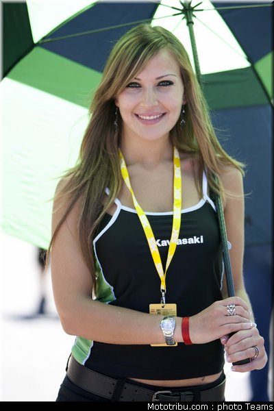 sbk_pitbabes_25_espagne_aragon_2011
