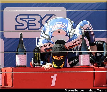 sbk_melandri_08_espagne_aragon_2011.jpg