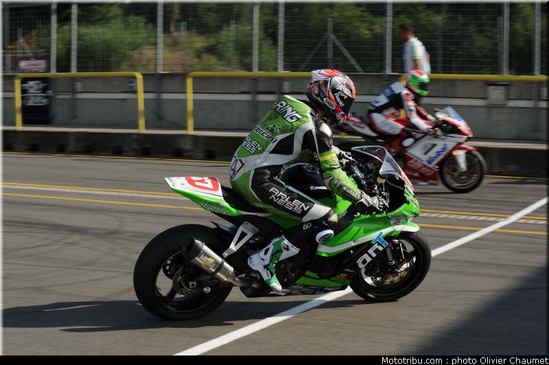 1000stk_staring_002_republique_tcheque_brno_2011