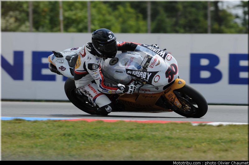sbk_guintoli_002_republique_tcheque_brno_2011