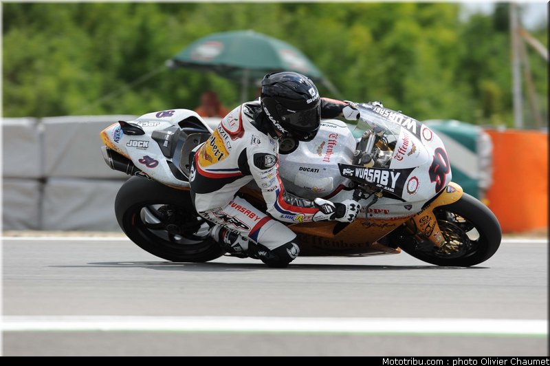 sbk_guintoli_003_republique_tcheque_brno_2011