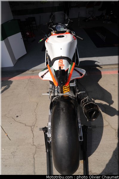 sbk_paddock_023_republique_tcheque_brno_2011
