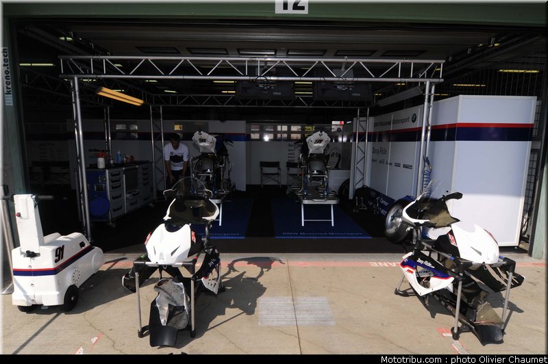 sbk_paddock_024_republique_tcheque_brno_2011