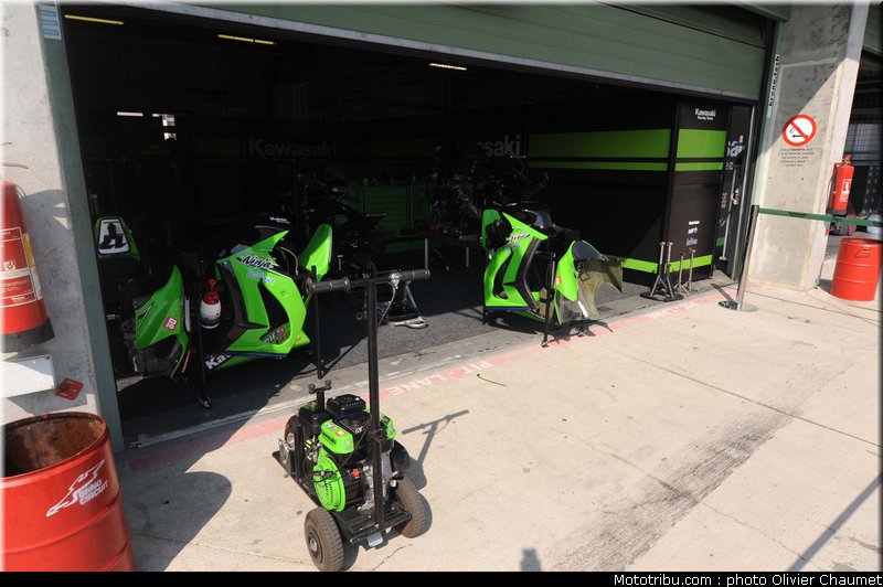 sbk_paddock_030_republique_tcheque_brno_2011