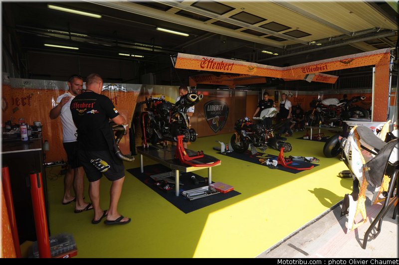 sbk_paddock_037_republique_tcheque_brno_2011