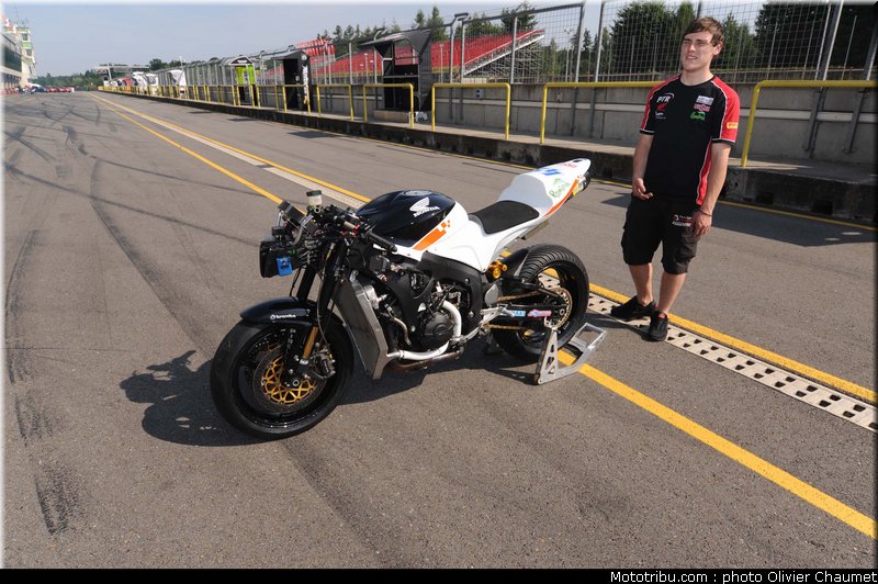 sbk_paddock_045_republique_tcheque_brno_2011