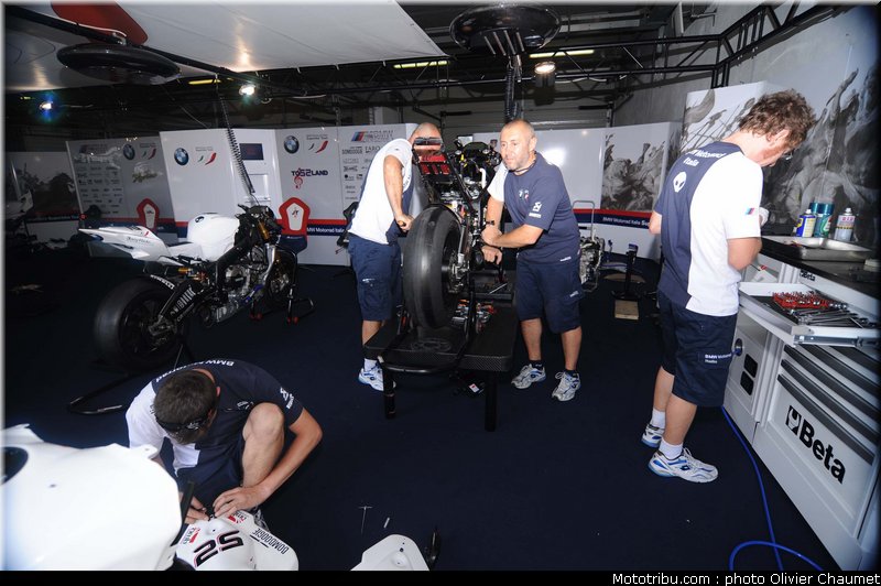 sbk_paddock_054_republique_tcheque_brno_2011