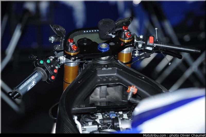 sbk_paddock_108_republique_tcheque_brno_2011