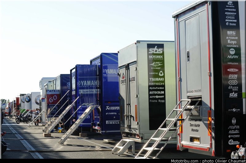 sbk_paddock_114_republique_tcheque_brno_2011