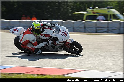 1000stk_ten_nappel_002_republique_tcheque_brno_2011.jpg