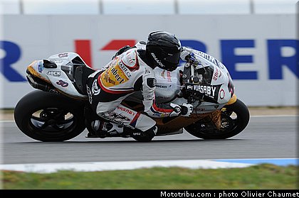 sbk_guintoli_004_republique_tcheque_brno_2011.jpg