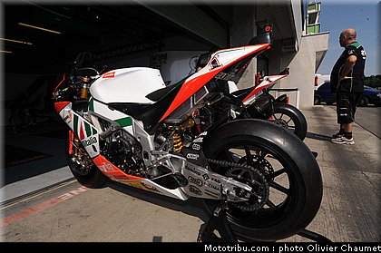 sbk_paddock_021_republique_tcheque_brno_2011.jpg