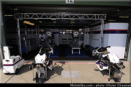 sbk_paddock_024_republique_tcheque_brno_2011.jpg