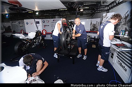 sbk_paddock_054_republique_tcheque_brno_2011.jpg