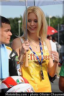 sbk_pitbabe_014_republique_tcheque_brno_2011.jpg