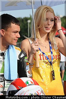 sbk_pitbabe_015_republique_tcheque_brno_2011.jpg