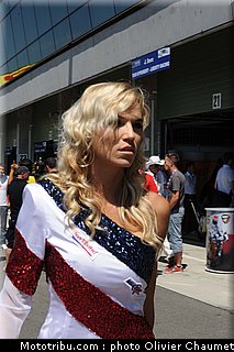 sbk_pitbabe_039_republique_tcheque_brno_2011.jpg