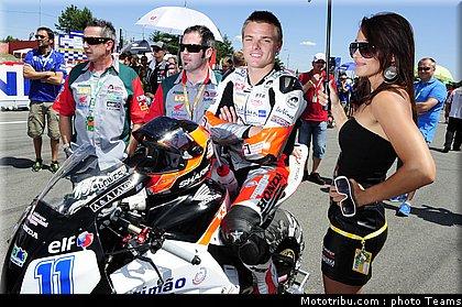sbk_pitbabe_029_republique_tcheque_brno_2011.jpg