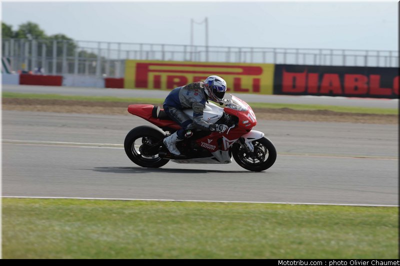 1000stk_costello_001_angleterre_silverstone_2011