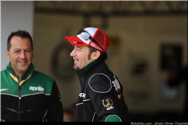 sbk_biaggi_006_angleterre_silverstone_2011