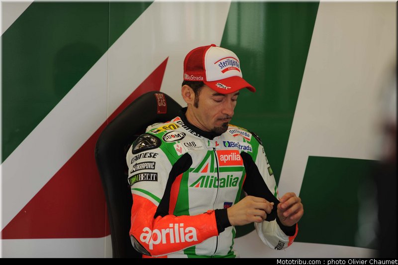 sbk_biaggi_009_angleterre_silverstone_2011