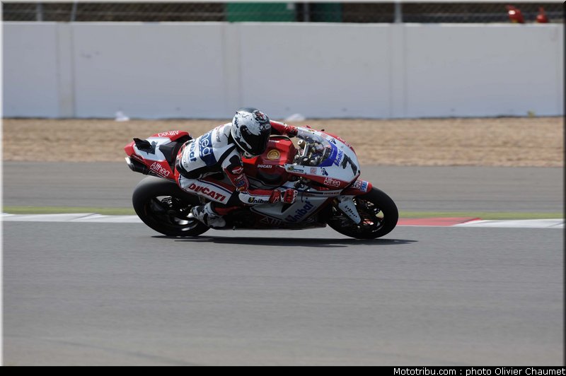 sbk_checa_004_angleterre_silverstone_2011