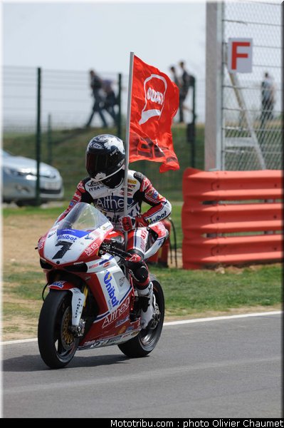 sbk_checa_005_angleterre_silverstone_2011
