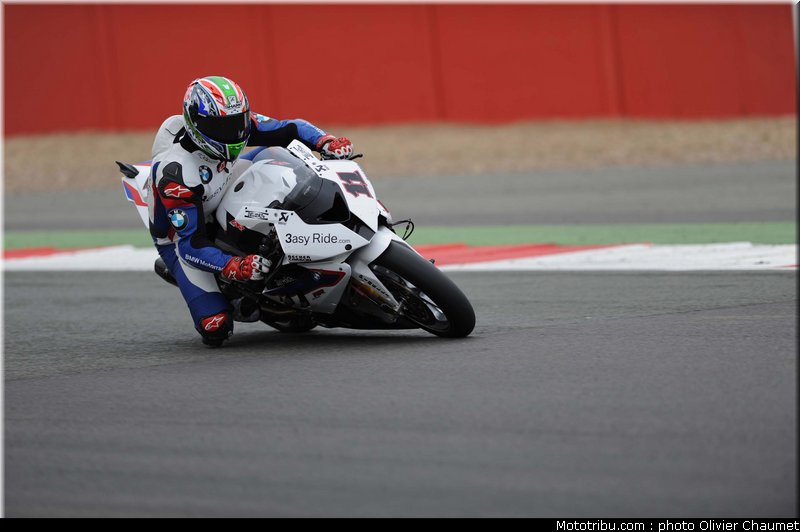 sbk_corser_003_angleterre_silverstone_2011