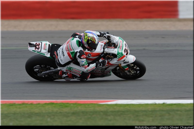 sbk_lai_001_angleterre_silverstone_2011