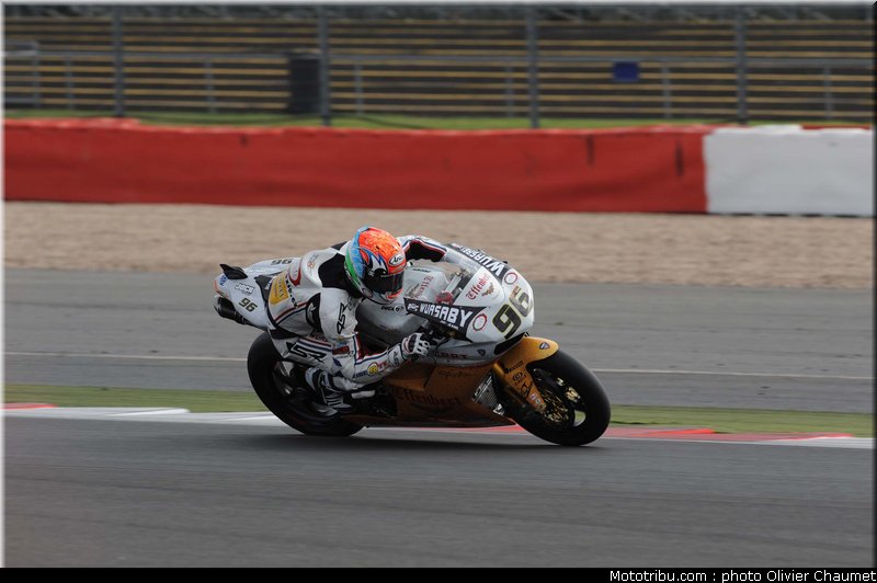 sbk_smrz_002_angleterre_silverstone_2011