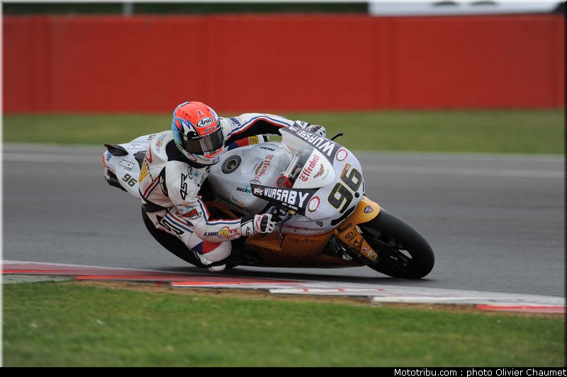 sbk_smrz_004_angleterre_silverstone_2011