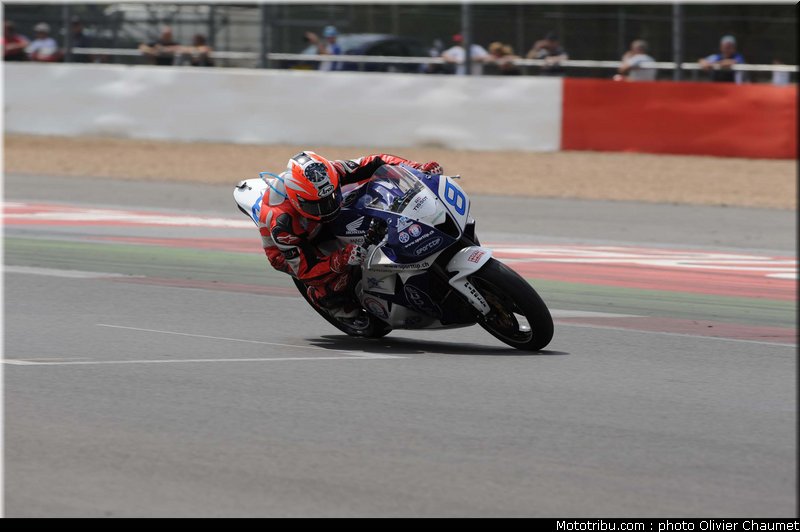 supersport_cheseaux_002_angleterre_silverstone_2011