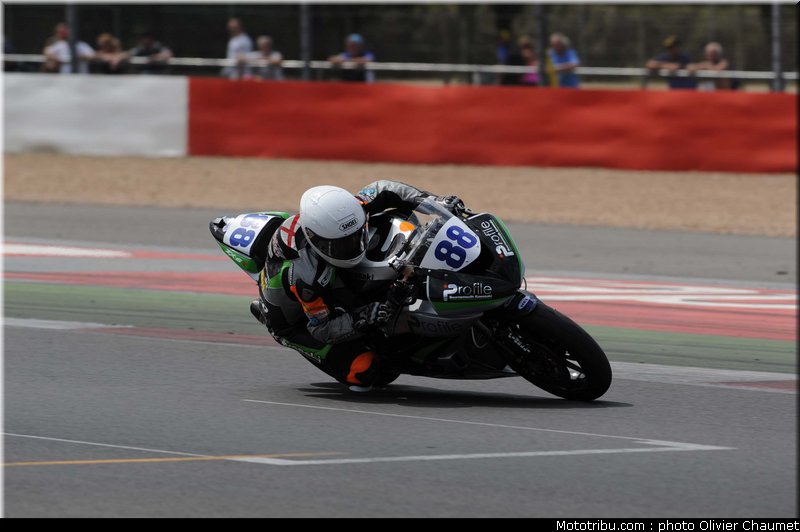 supersport_stapleford_003_angleterre_silverstone_2011
