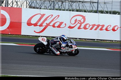 1000stk_barrier_009_angleterre_silverstone_2011.jpg