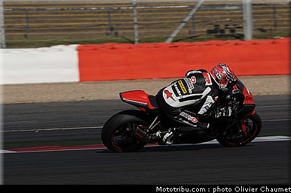 1000stk_knapp_004_angleterre_silverstone_2011.jpg