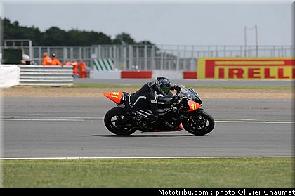 600stk_wadsworth_003_angleterre_silverstone_2011.jpg