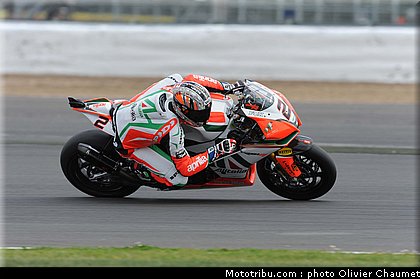 sbk_camier_001_angleterre_silverstone_2011.jpg