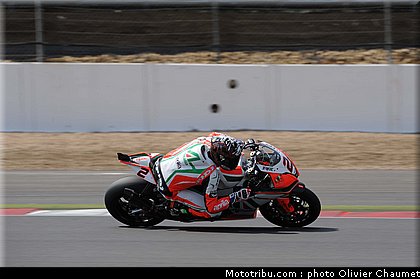 sbk_camier_009_angleterre_silverstone_2011.jpg