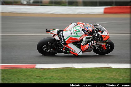 sbk_camier_012_angleterre_silverstone_2011.jpg