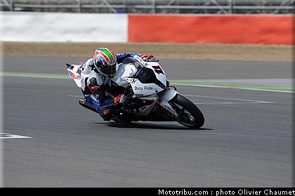 sbk_corser_002_angleterre_silverstone_2011.jpg