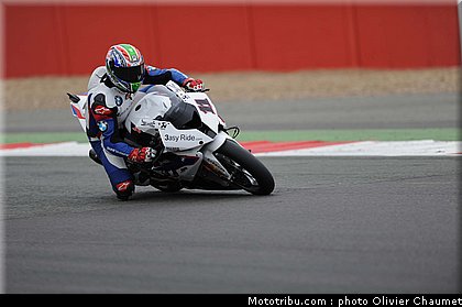 sbk_corser_003_angleterre_silverstone_2011.jpg